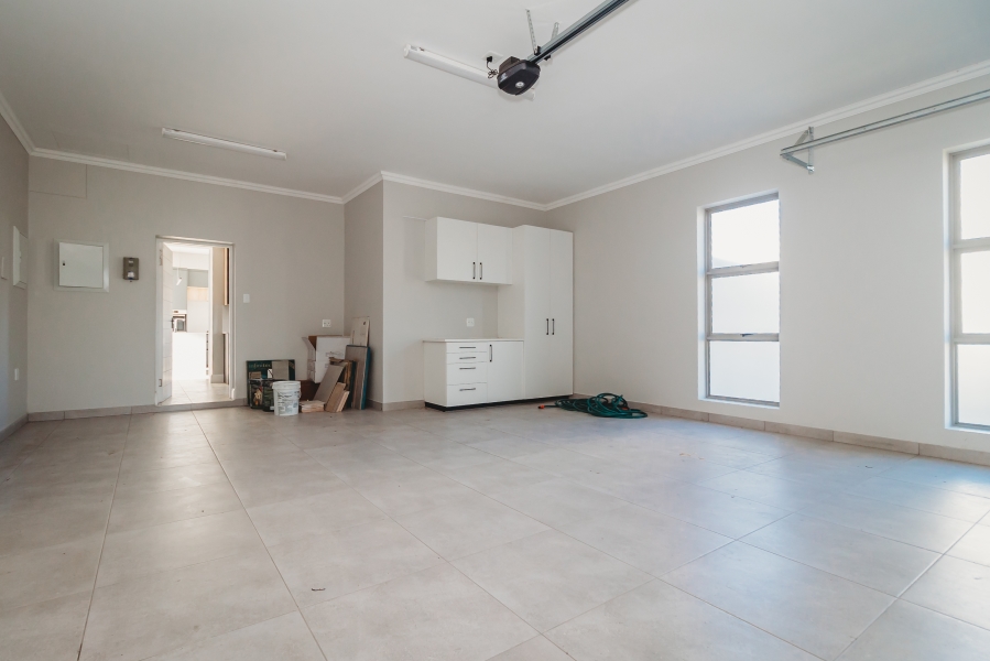 4 Bedroom Property for Sale in Kingswood Golf Estate Western Cape